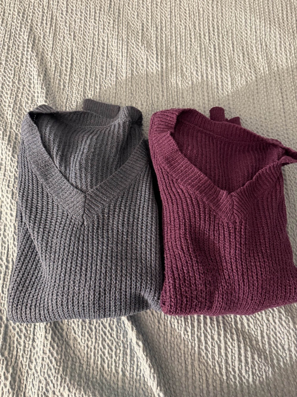 XL 2 pack! Women's V-Neck Knit Sweater- slate Blue & Plum